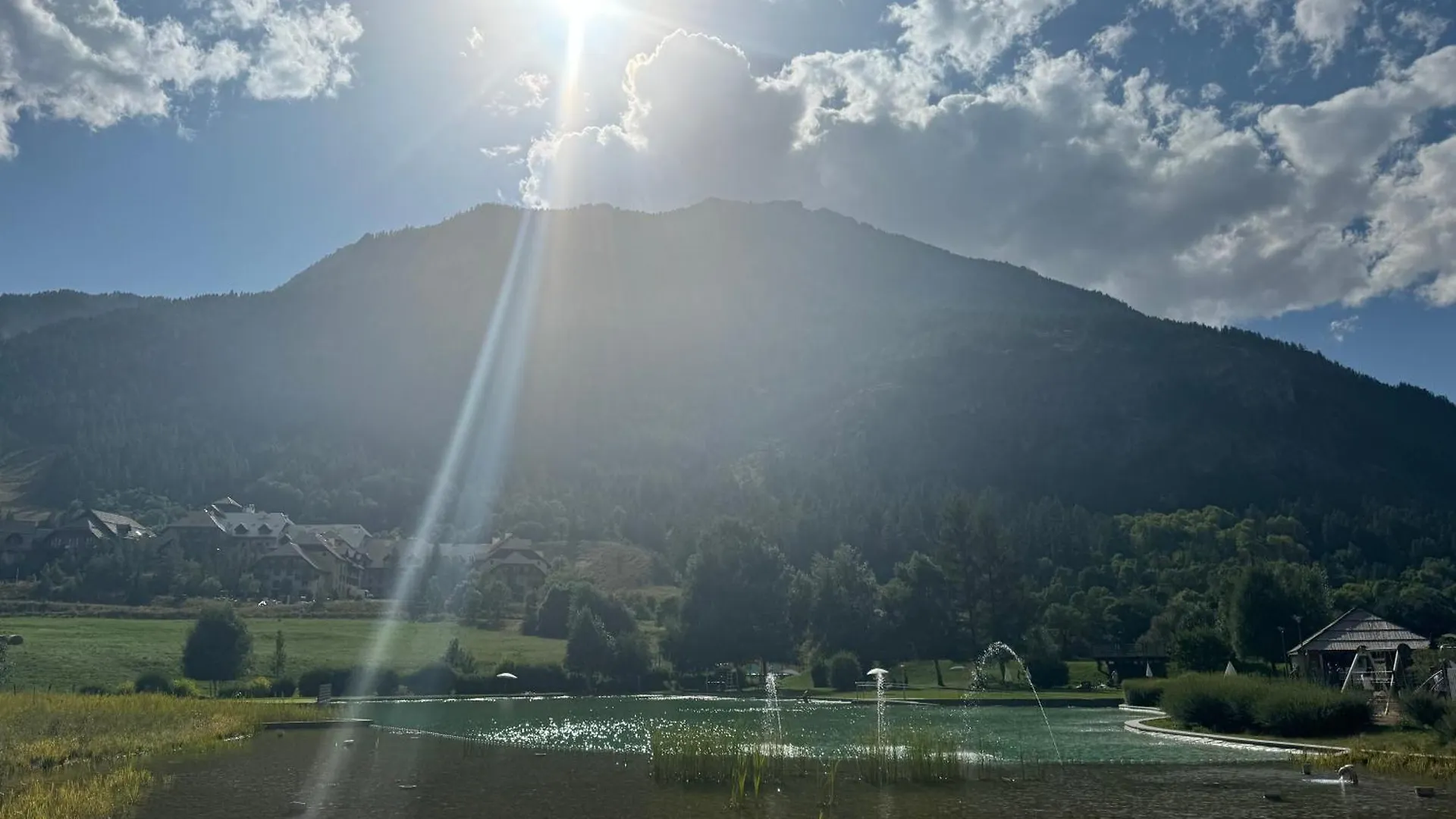 Nid Douillet La Salle Les Alpes, Serre Chevalier 0*, Ла-Саль-лез-Альп